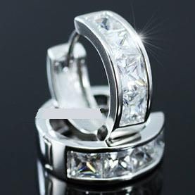 Fehérarannyal bevont félkör alakú fülbevaló 1,5 karátos szimulált gyémánttal (1131.)