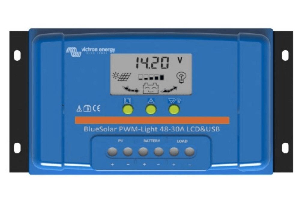 Victron Energy BlueSolar PWM-LCD&USB 12/24V-10A 12V / 24V 10A napelemes töltésvezérlő
