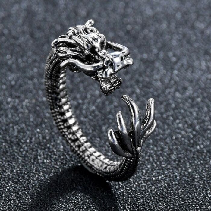 Állítható méretű sárkányos gyűrű