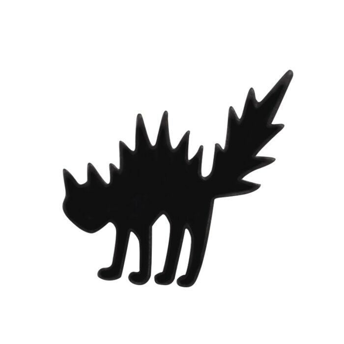 Cartoon macskás kitűző, fekete borzolt