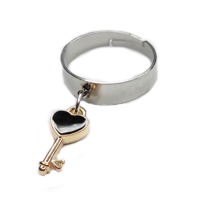 Fekete tűzzománc kulcs charmos állítható méretű gyűrű, ezüst színű, választható szélességben