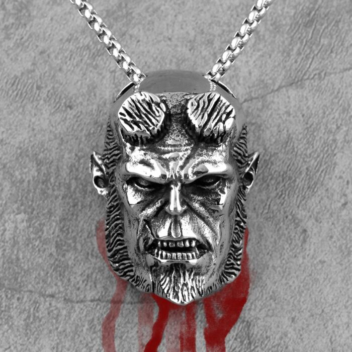 Hellboy jellegű medál nyaklánccal, nemesacél