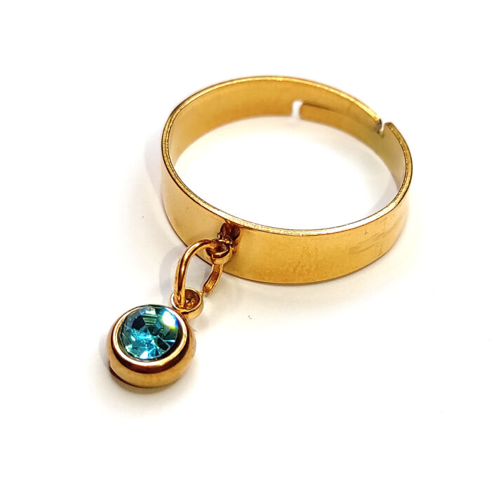 Kék kristály charmos állítható méretű gyűrű, arany színű, választható szélességben