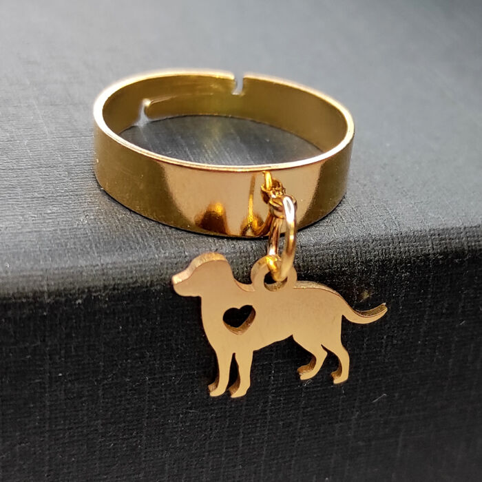Kutyás charmos állítható méretű gyűrű, arany színű, választható szélességben
