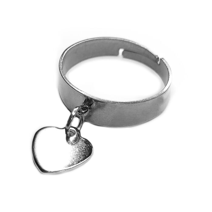 Letisztult Szív charmos állítható méretű gyűrű, ezüst színű, választható szélességben