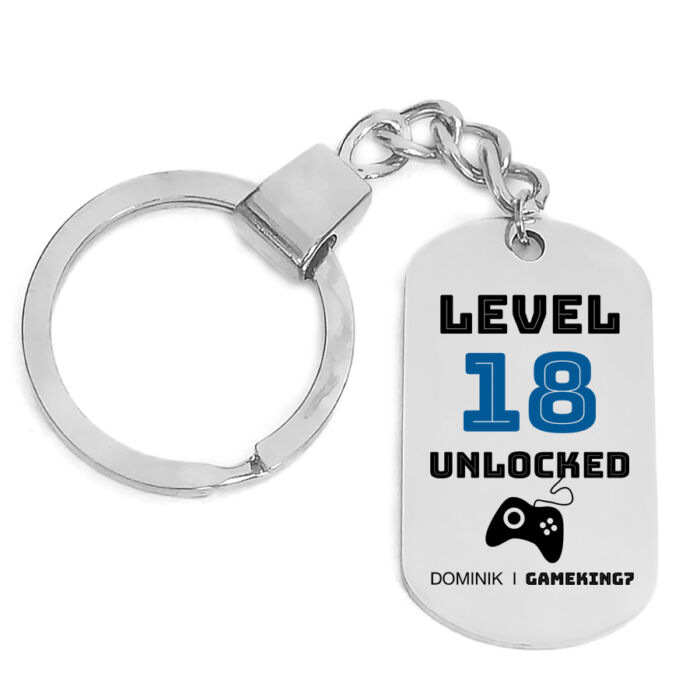 Level 18 unlocked (tetszőleges számmal és névvel) kulcstartó több formában és színben