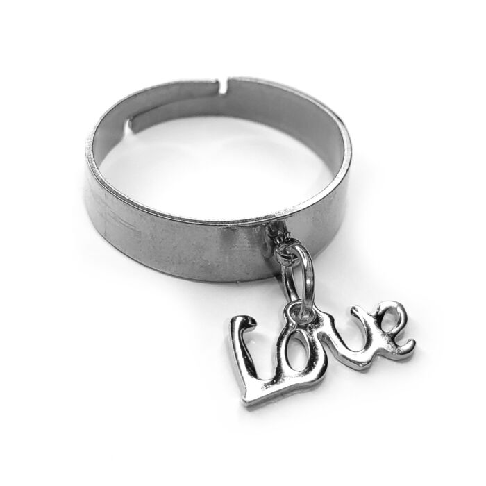 Love charmos állítható méretű gyűrű, ezüst színű, választható szélességben