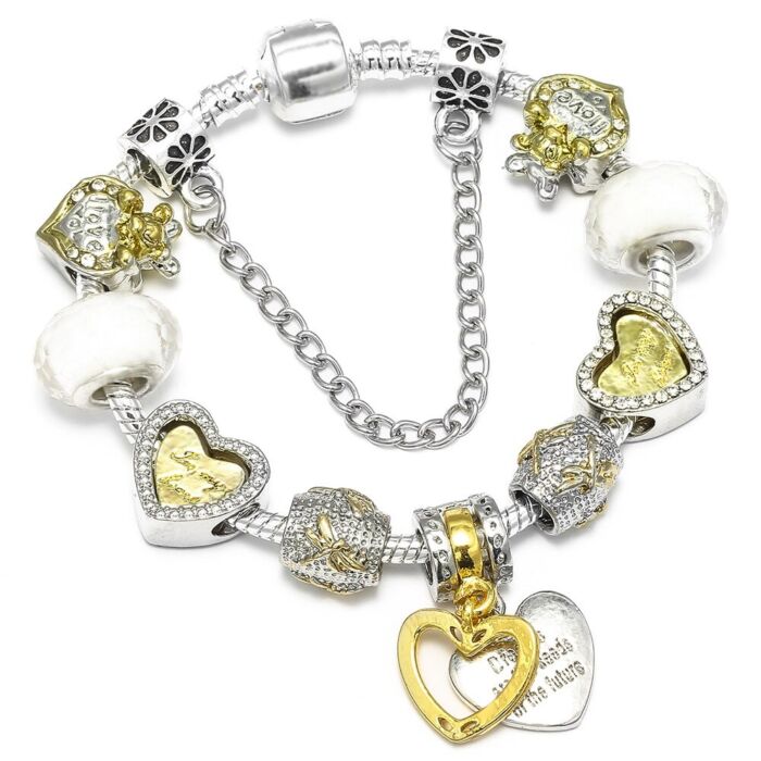 Pandora stílusú arany-ezüst színű karkötő szív, szitakötő motívumokkal  - 21 cm