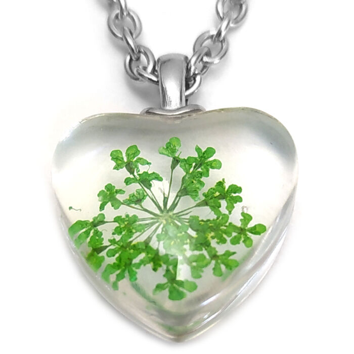Zöld virág szív üvegmedál, választható arany vagy ezüst színű acél lánccal vagy bőr lánccal