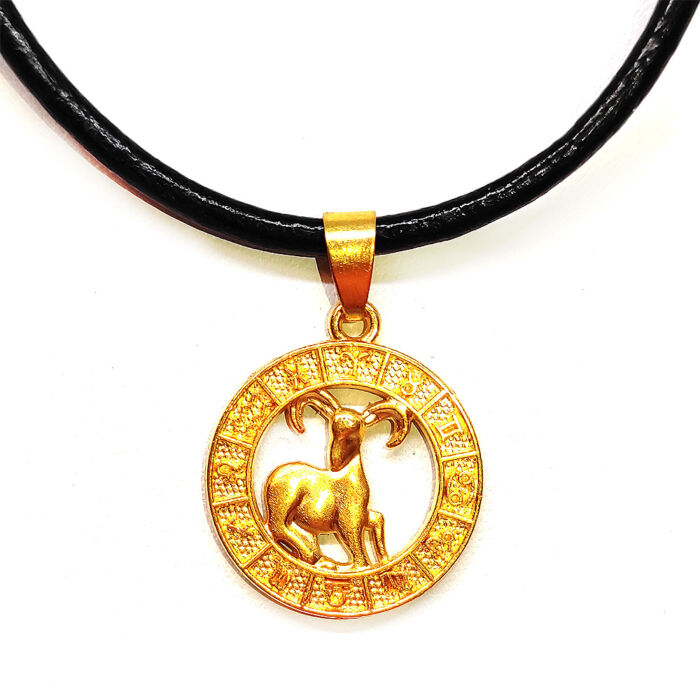 Bak-Horoszkóp arany színű medál műbőr lánccal