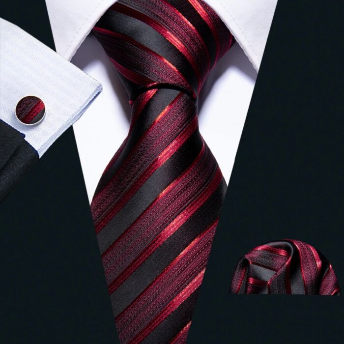 Bordó-piros-fekete csíkos selyem nyakkendő mandzsettagombbal és díszzsebkendővel