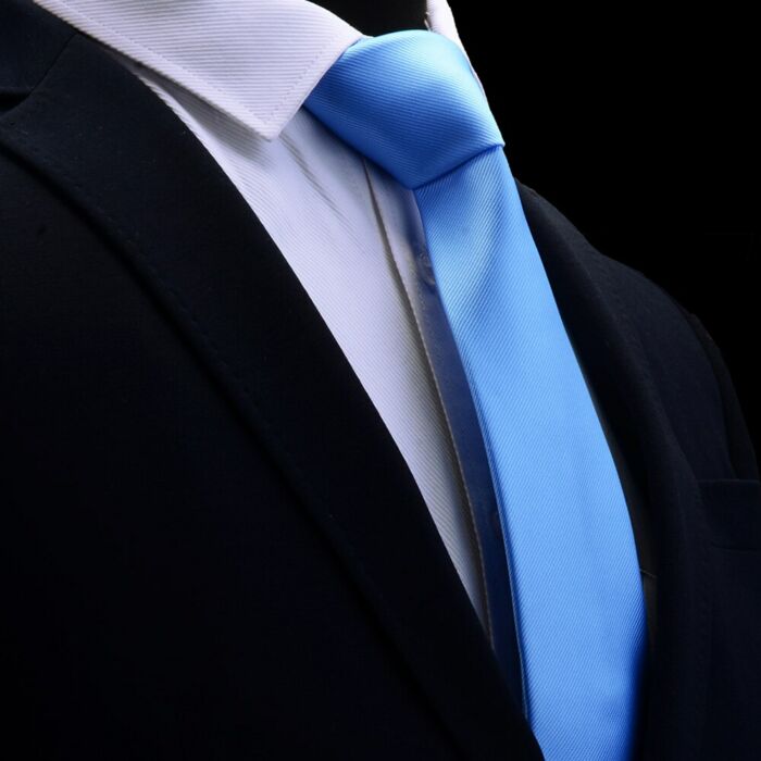 Elegáns kék nyakkendő
