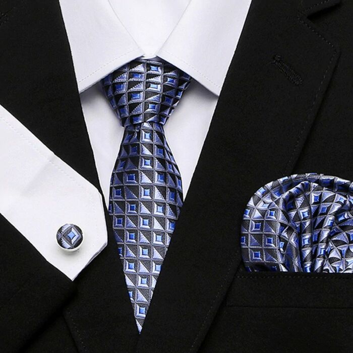 Kék mintás nyakkendőszett mandzsettagombbal és díszzsebkendővel 2.