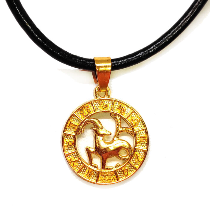 Kos-Horoszkóp arany színű medál műbőr lánccal