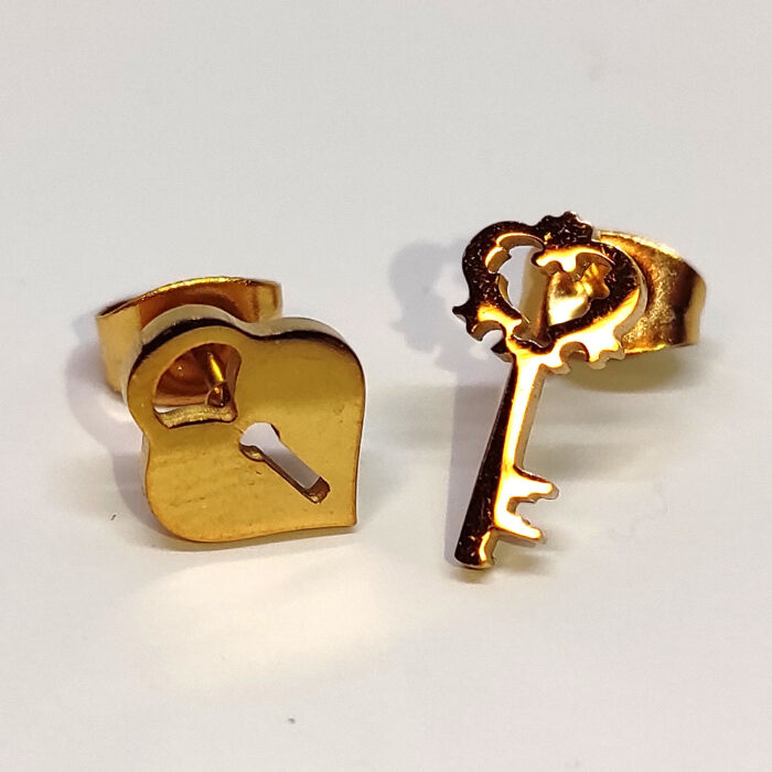Kulcs és lakat nemesacél fülbevaló, arany színű