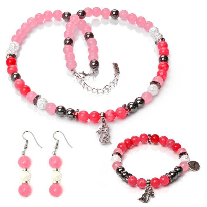 Sassy Pink Kitty – Hegyikristály, jade és hematit exkluzív ásvány ékszerszett (nyaklánc + karkötő + fülbevaló) Cicás charmmal vagy anélkül, dobozban