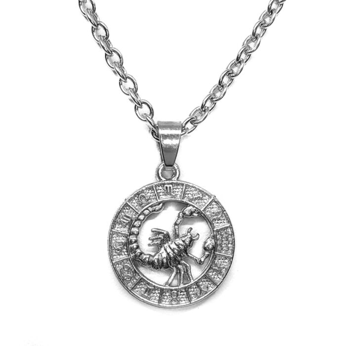 Skorpió-Horoszkóp medál lánccal, ezüst színű
