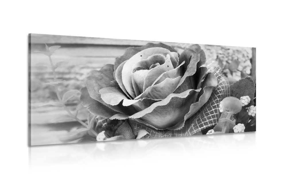 Kép elegáns vintage rózsa fekete fehérben