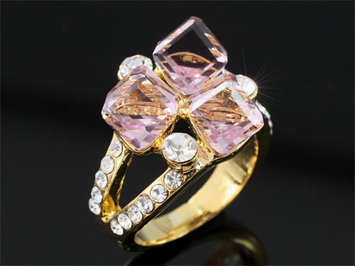 Arannyal bevont 3 kockás gyűrű rózsaszín ausztriai kristályokkal #7 (0874.)