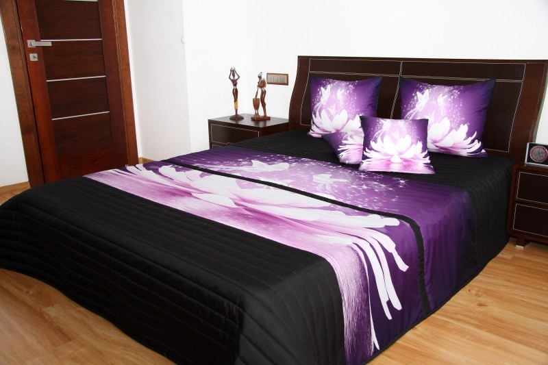 Fekete-lila ágytakaró Tavirózsa Szélesség: 220 cm | Hossz: 240 cm.