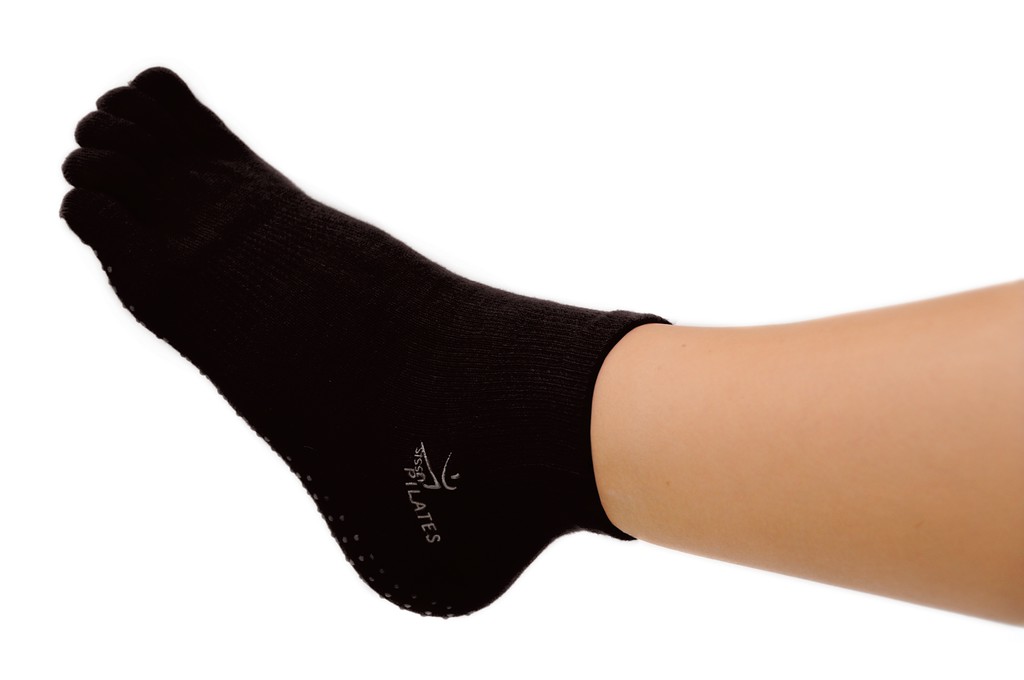 SISSEL® Pilates Socks Bamboo csúszásgátló ötujjas zokni Szín: fekete, Méret: L/XL (40-45)