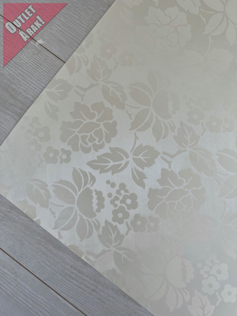  Dorsia új kész Viaszos asztalterítő fényes krém rózsás 100x140cm
