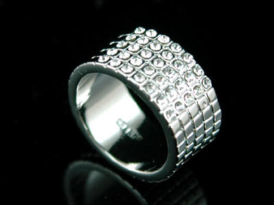 Fehérarannyal bevont karika gyűrű áttetsző Swarovski kristályokkal #8 (0634.)