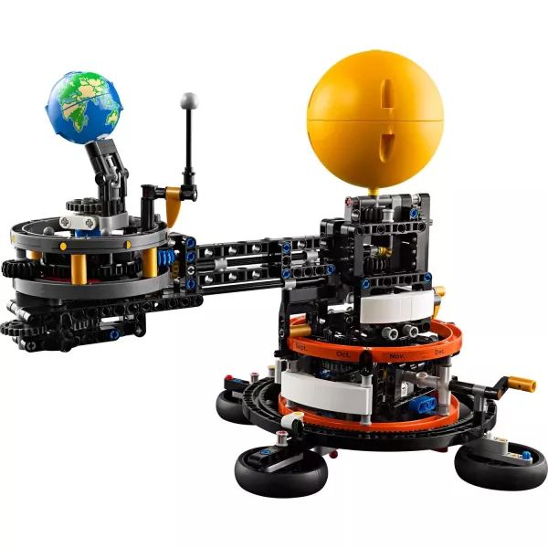 LEGO® Technic: A Föld és a körülötte keringő Hold 42179