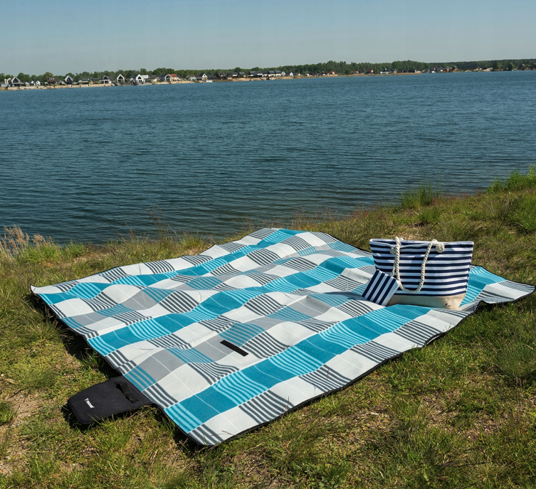 Strand és piknik takaró kockás mintával 200 x 200 cm - kék