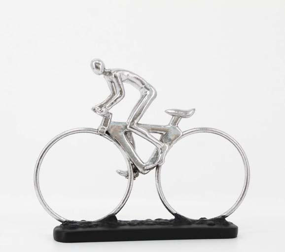 Ezüst versenykerékpáros - szobor